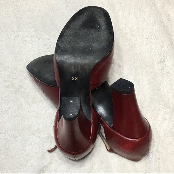 Restored: Vintage 70s Leather Heels - Picture 5 of 9